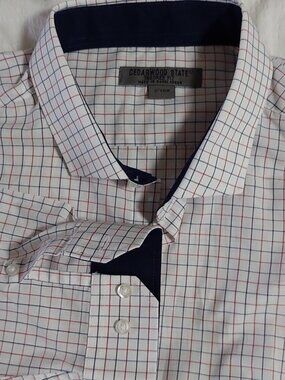 Cedar Wood State Ireland Men's Size 17" Tailored Fit Button-up Shirt